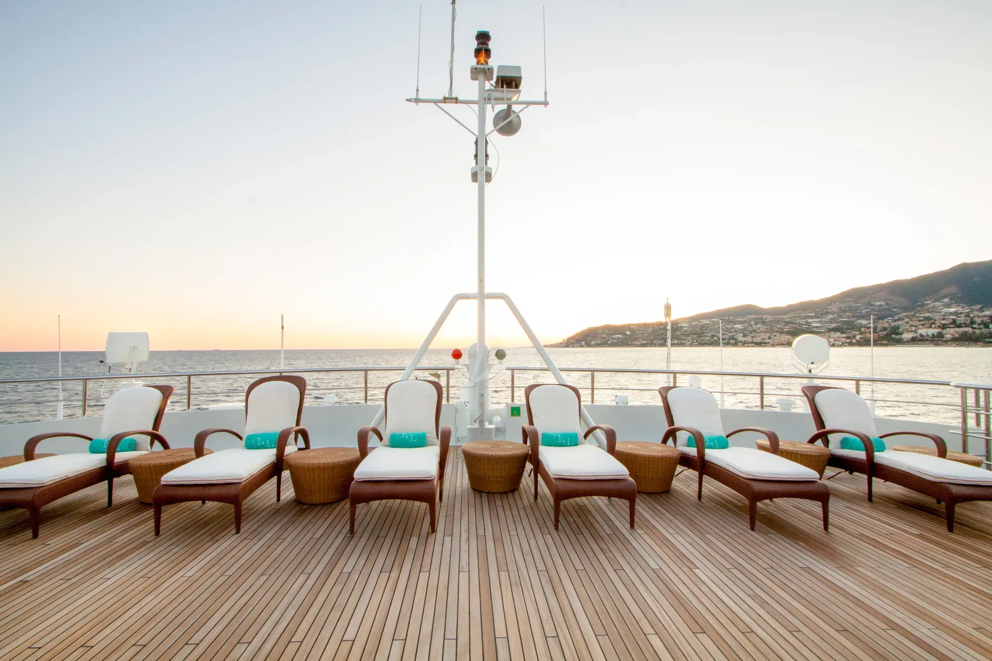 Luxury Crewed Motor Yacht LAUREN L photo 8