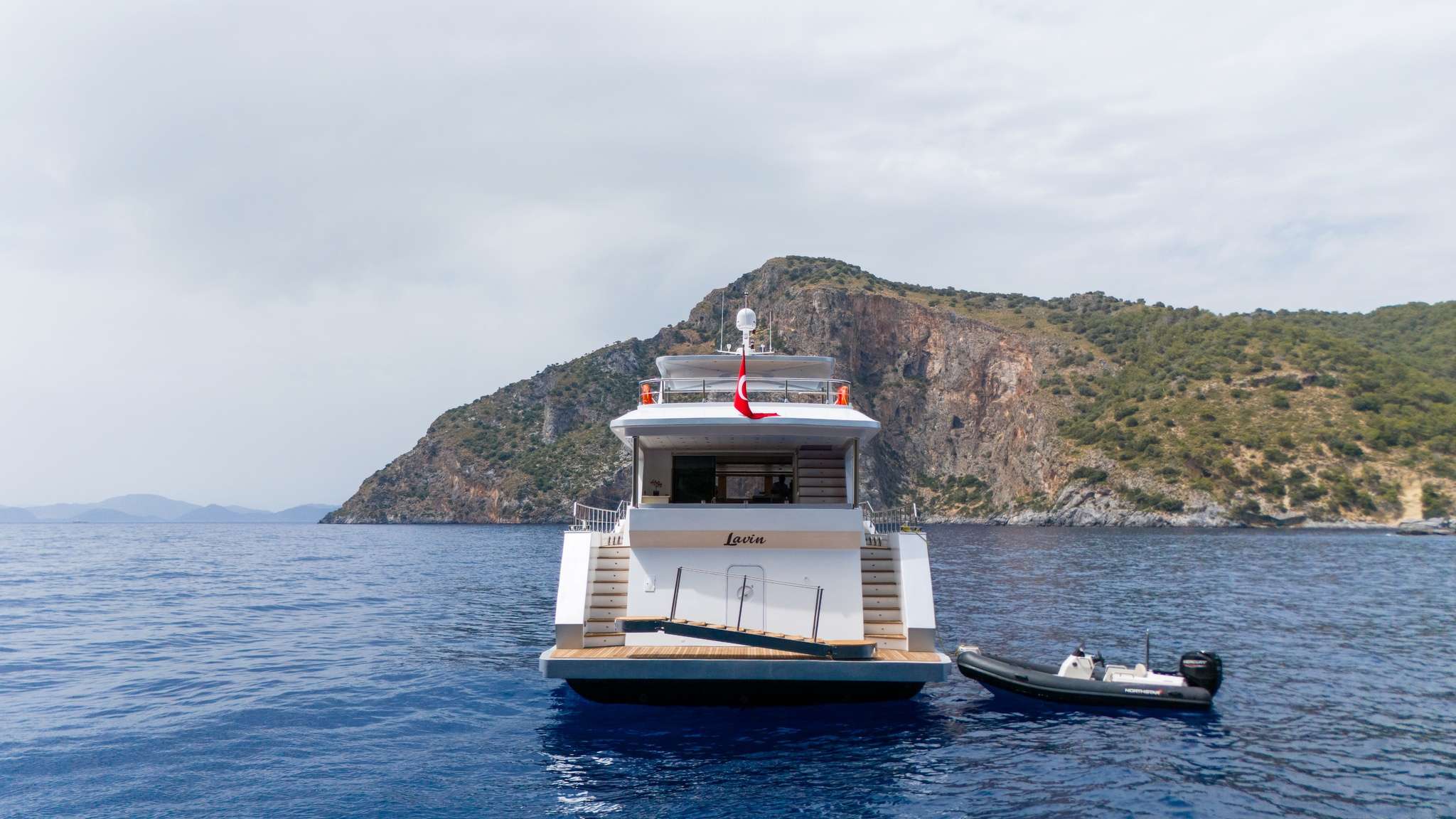Crewed Motor Yacht LAVIN photo 4