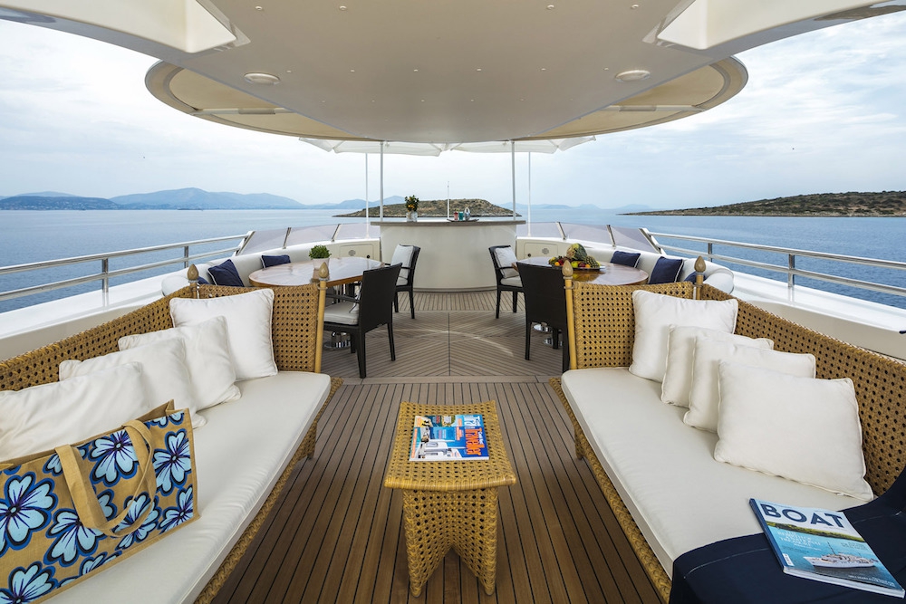 Luxury Crewed Motor Yacht LEDRA photo 5