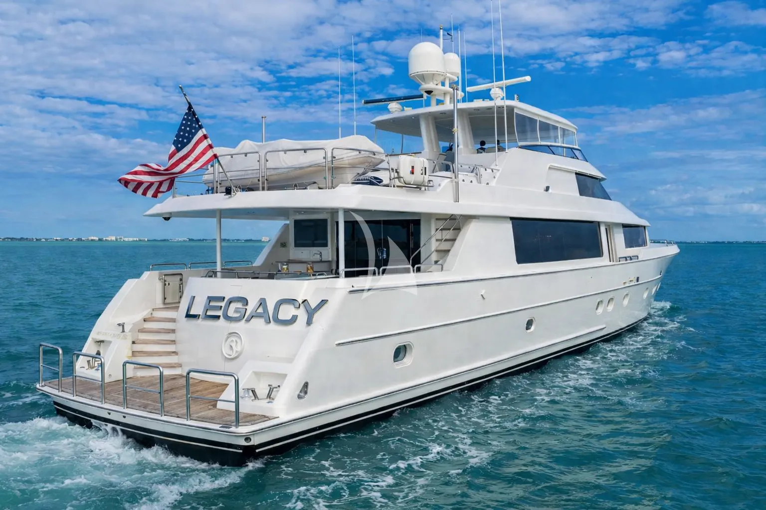 Luxury Crewed Motor Yacht LEGACY photo 3