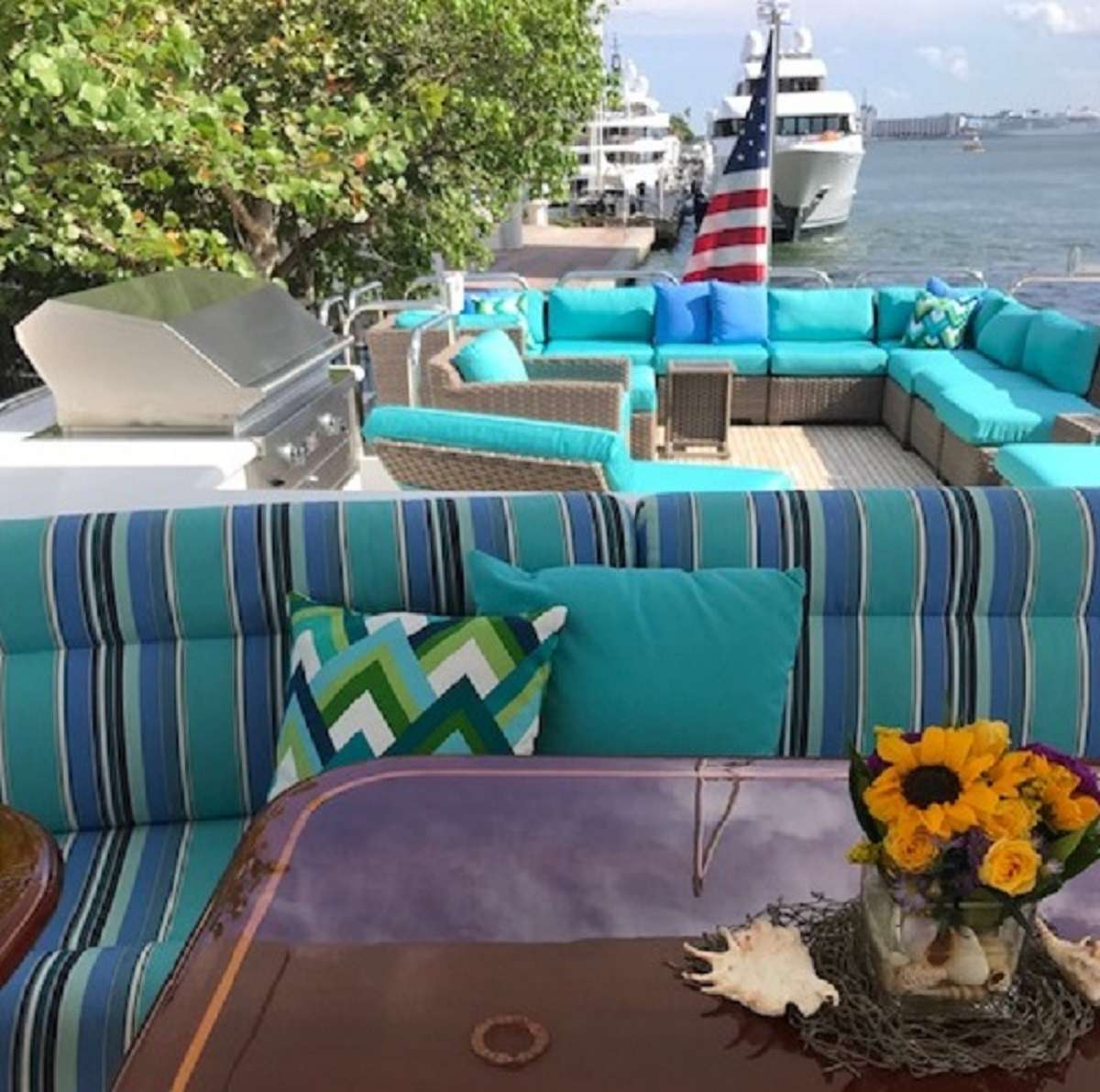 Luxury Crewed Motor Yacht LEGENDARY photo 6