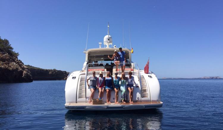 Crewed Motor Yacht Leopard 27m photo 4