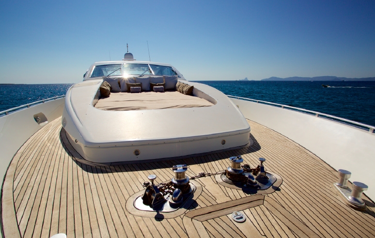 Crewed Motor Yacht Leopard 27m photo 5