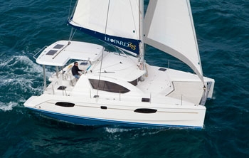 Bareboat Catamaran Leopard 384