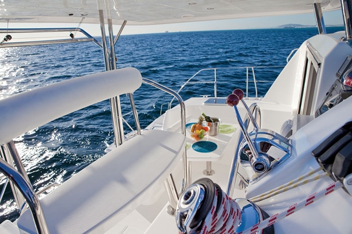 Bareboat Catamaran Leopard 384 photo 3