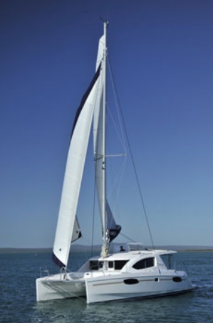 Bareboat Catamaran Leopard 39