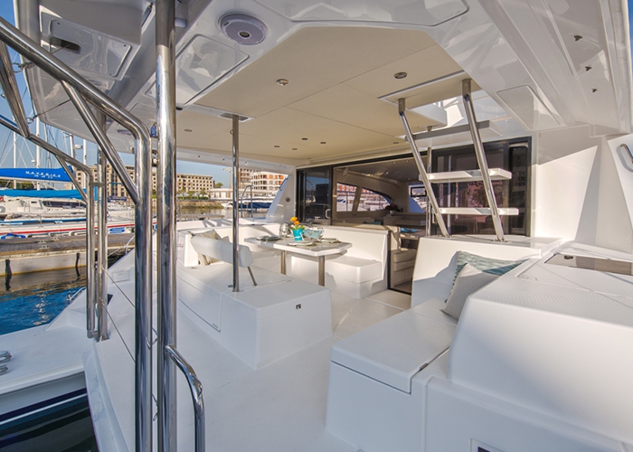 Crewed Motor Yacht Leopard 43 PC photo 6