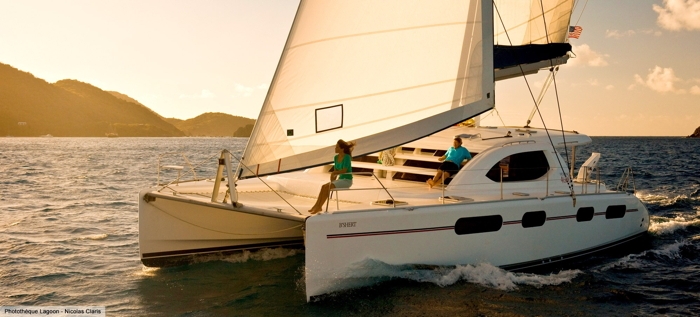 Bareboat Catamaran Leopard 46 photo 3