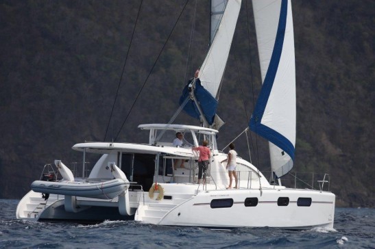 Bareboat Catamaran Leopard 46 photo 3