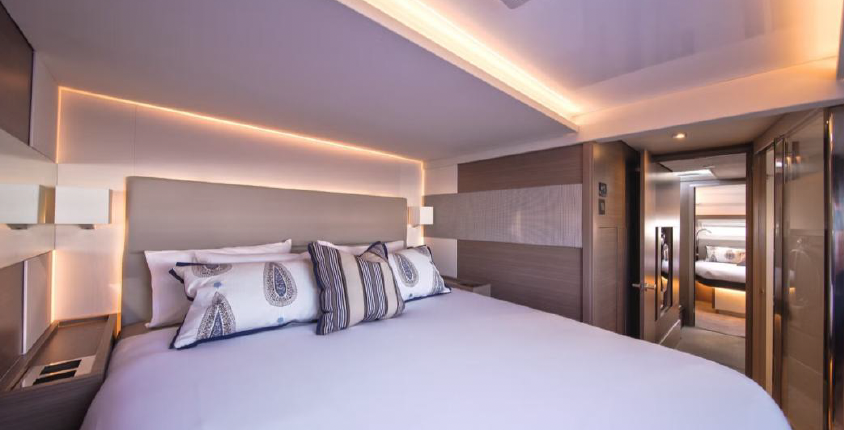 Power Catamaran Leopard 53 photo 7