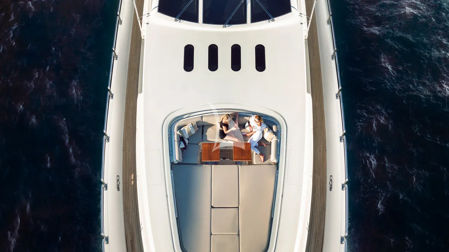 Luxury Crewed Motor Yacht LEOPARD photo 5