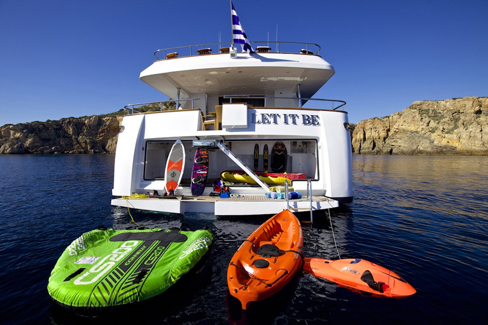 Luxury Crewed Motor Yacht LET IT BE photo 3