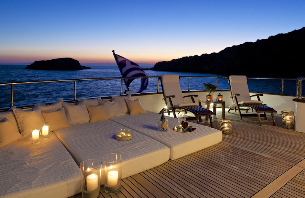 Luxury Crewed Motor Yacht LET IT BE photo 6