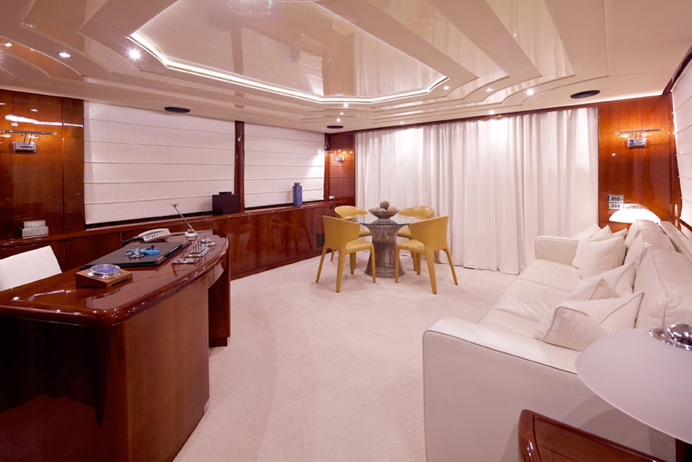 Luxury Crewed Motor Yacht LET IT BE photo 8