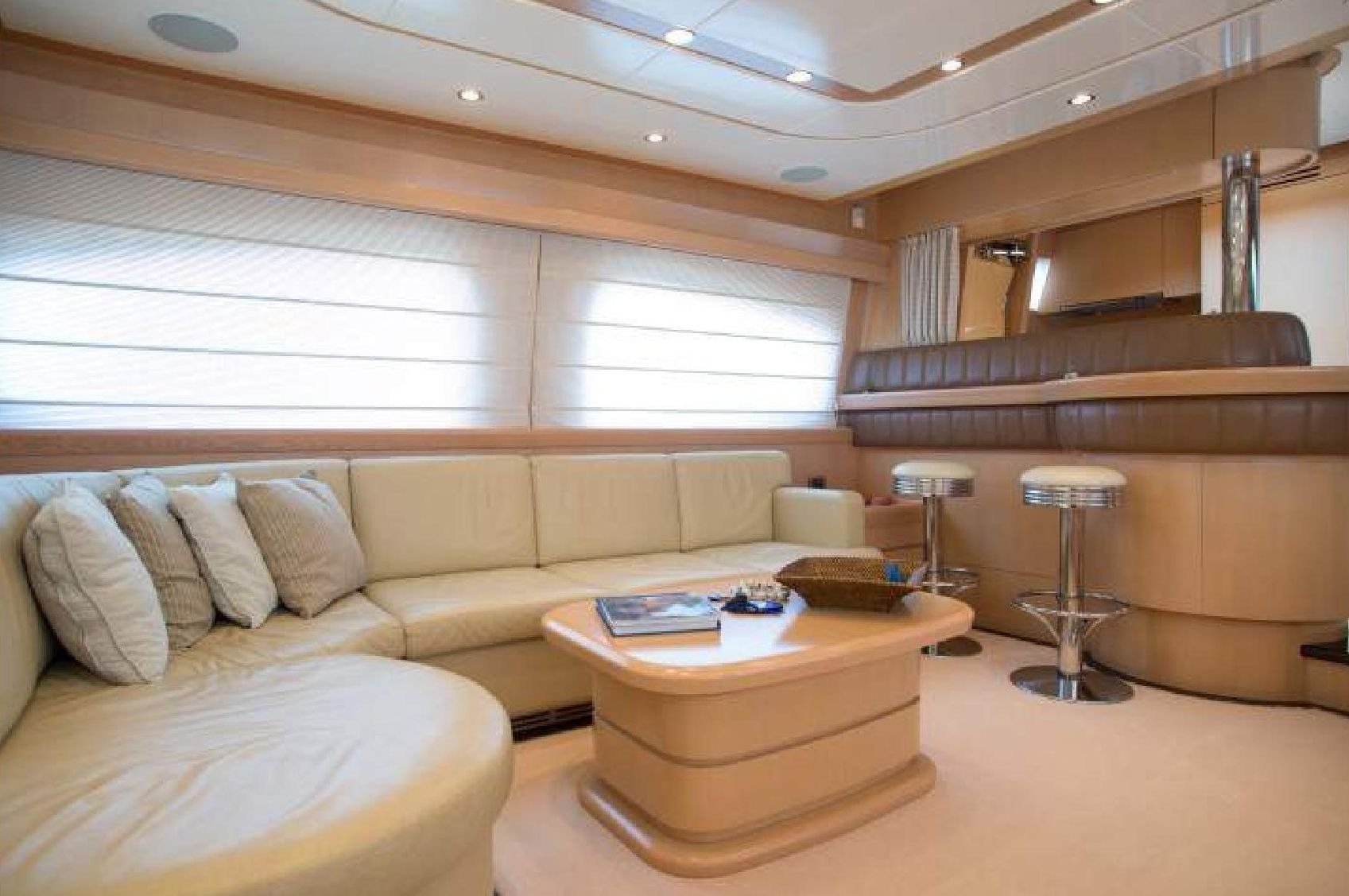 Luxury Crewed Motor Yacht LETTOULI III photo 6
