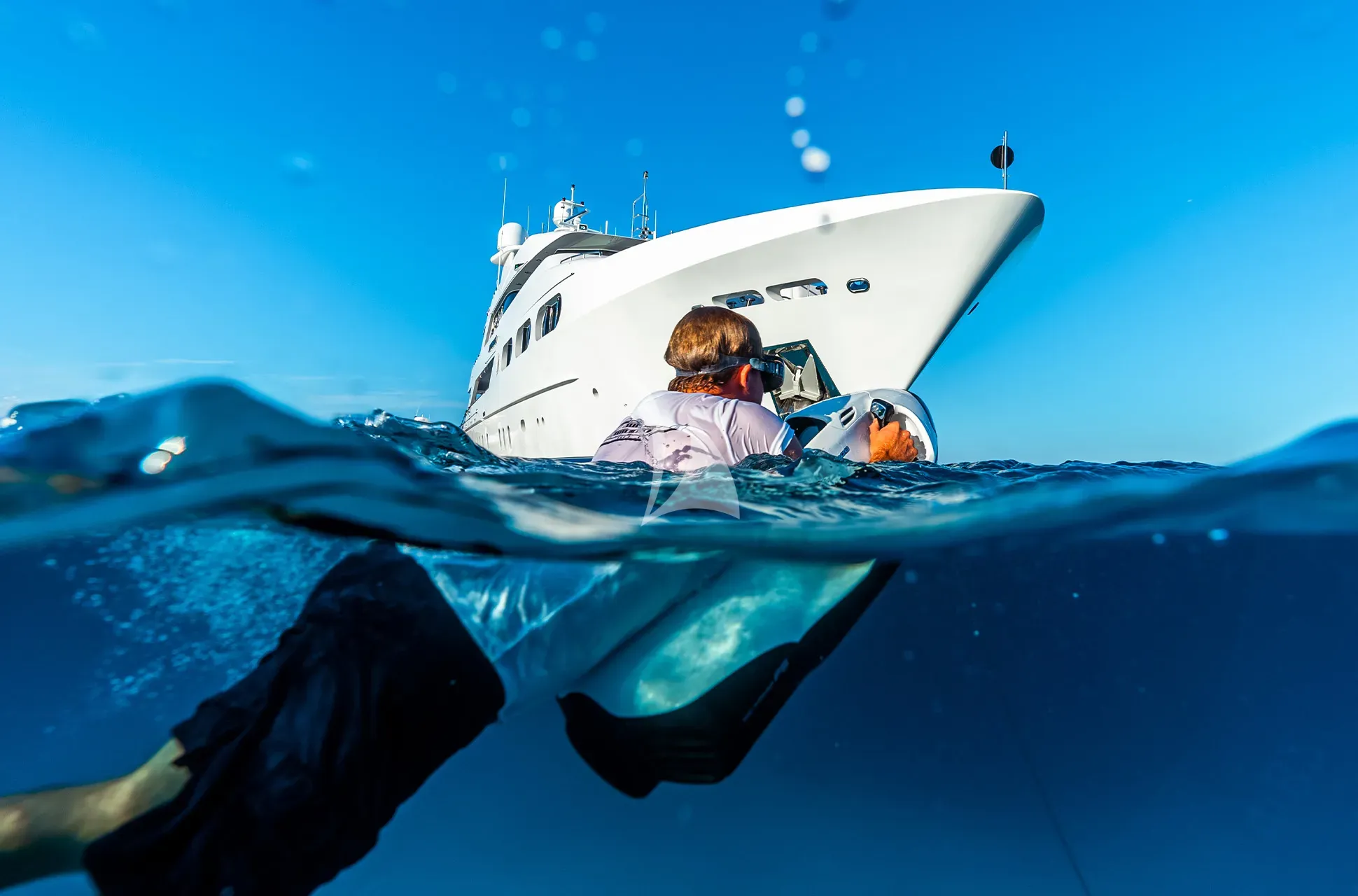 Luxury Crewed Motor Yacht LEVERAGE photo 8