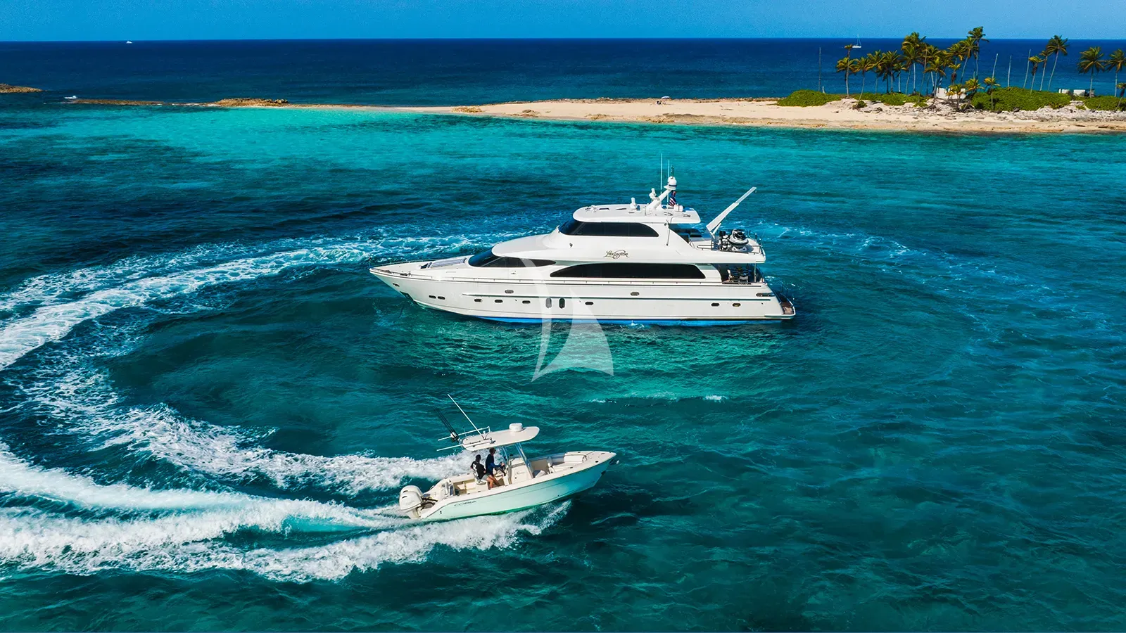 Luxury Crewed Motor Yacht LEXINGTON photo 8