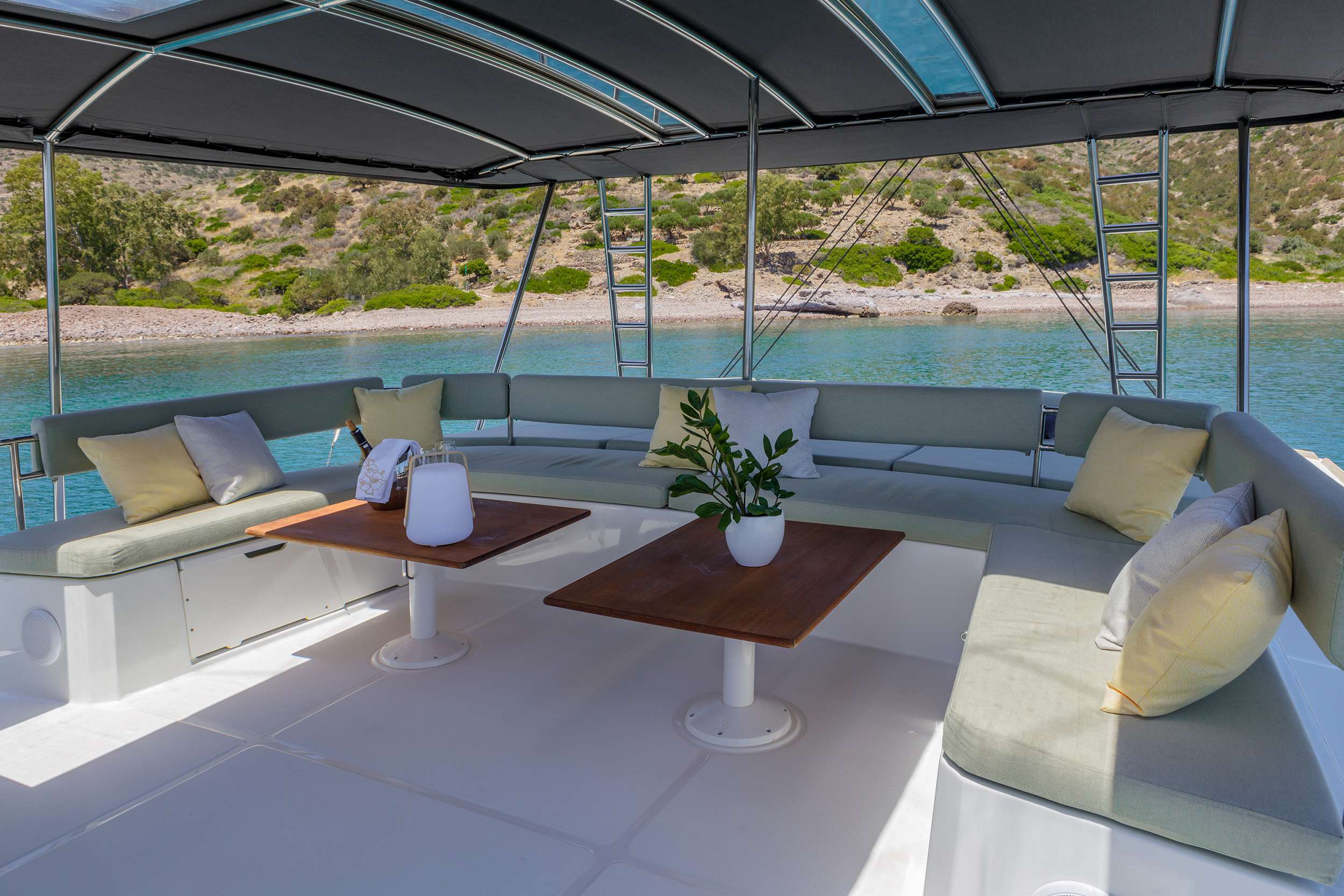 Luxury Crewed Catamaran LIBRA photo 8