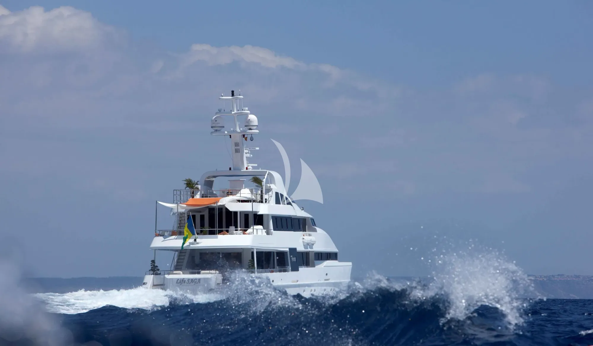 Luxury Crewed Motor Yacht LIFE SAGA photo 5