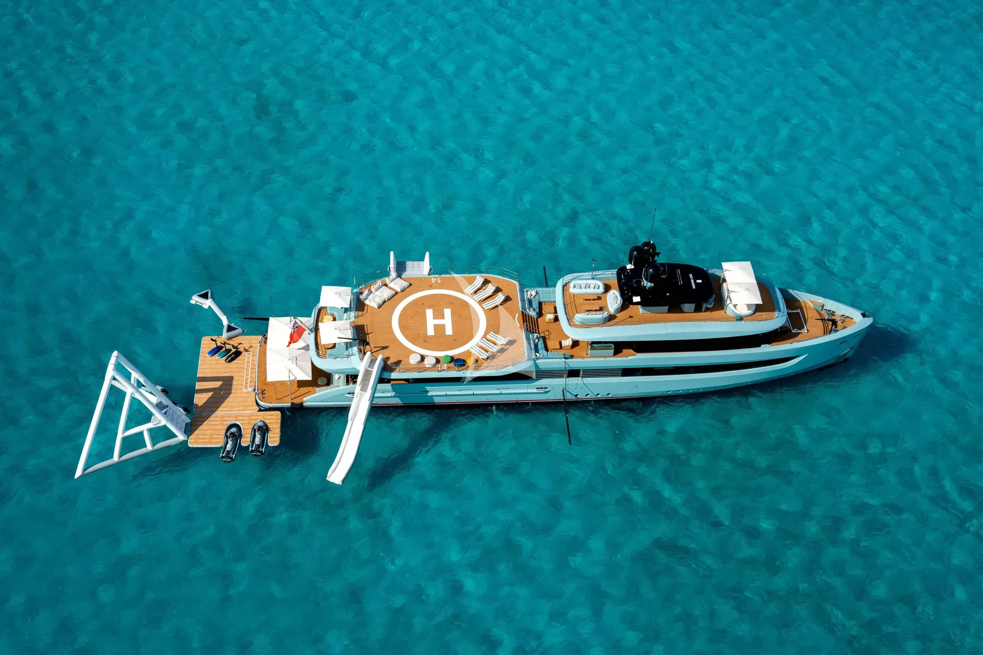 Luxury Crewed Motor Yacht LIMERENCE photo 3