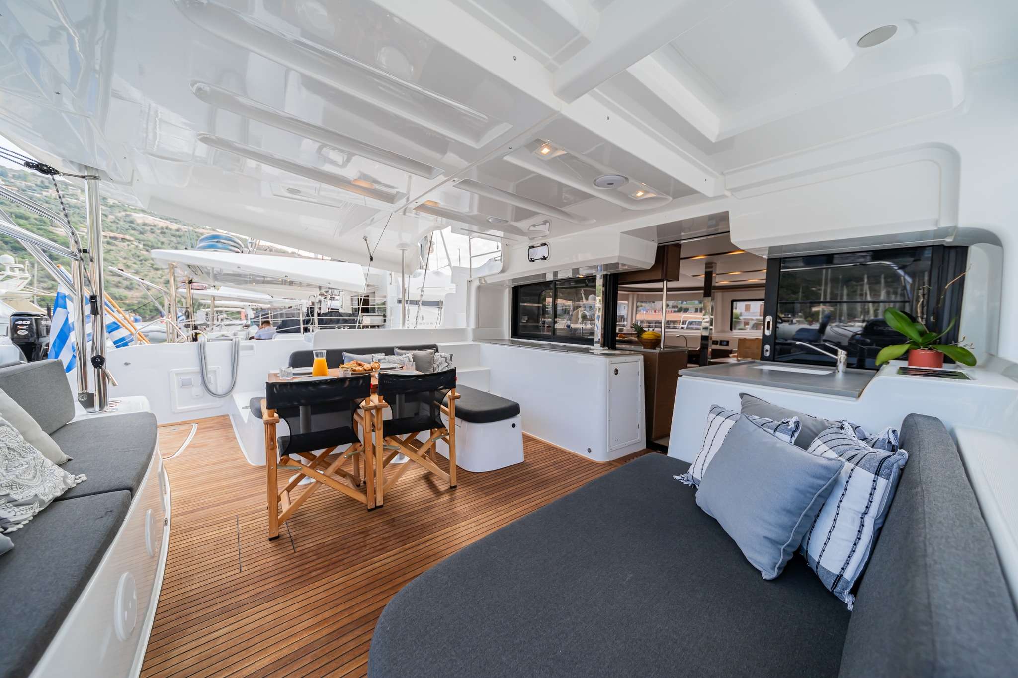 Crewed Catamaran LINO photo 8