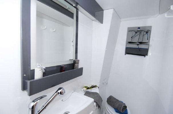 Bareboat Catamaran Lipari 41 photo 6