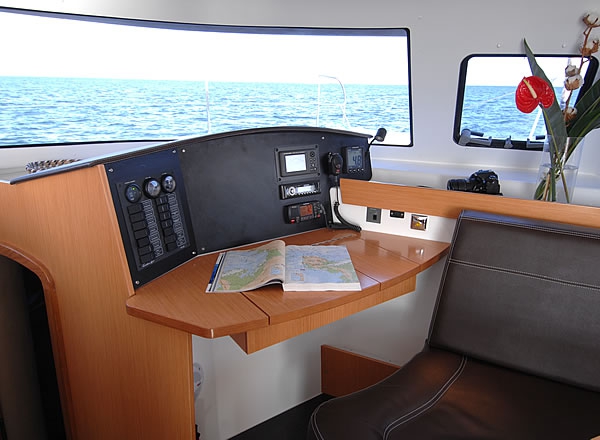 Bareboat Catamaran Lipari 41 photo 4