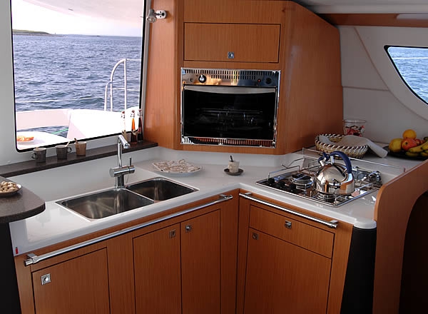 Bareboat Catamaran Lipari 41 photo 5