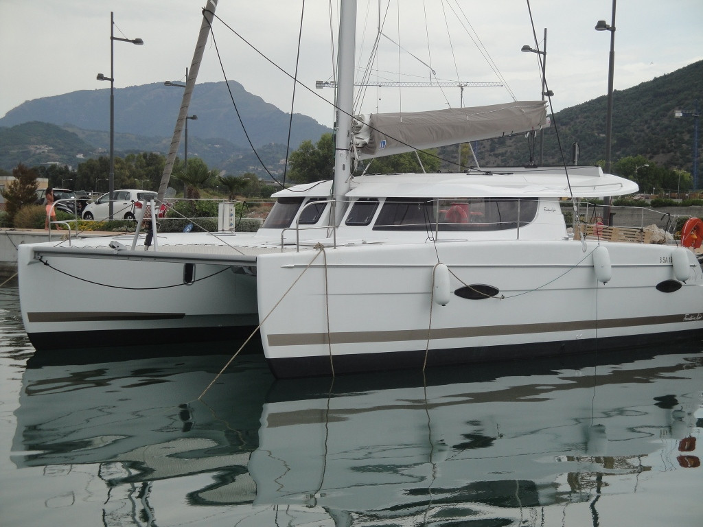 Bareboat Catamaran Baina d`Aesta