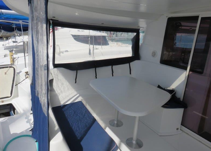 Bareboat Catamaran Lipari 41 photo 5