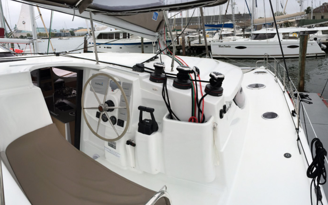 Bareboat Catamaran Fountaine Pajot Lipari 41 photo 5