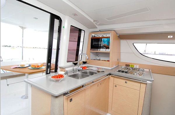 Bareboat Catamaran Lipari 41 Evolution photo 8