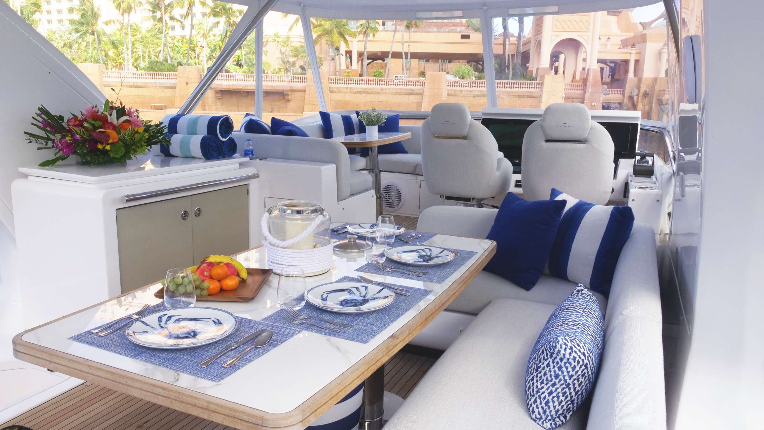 Luxury Crewed Motor Yacht LIQUID ASSET photo 7