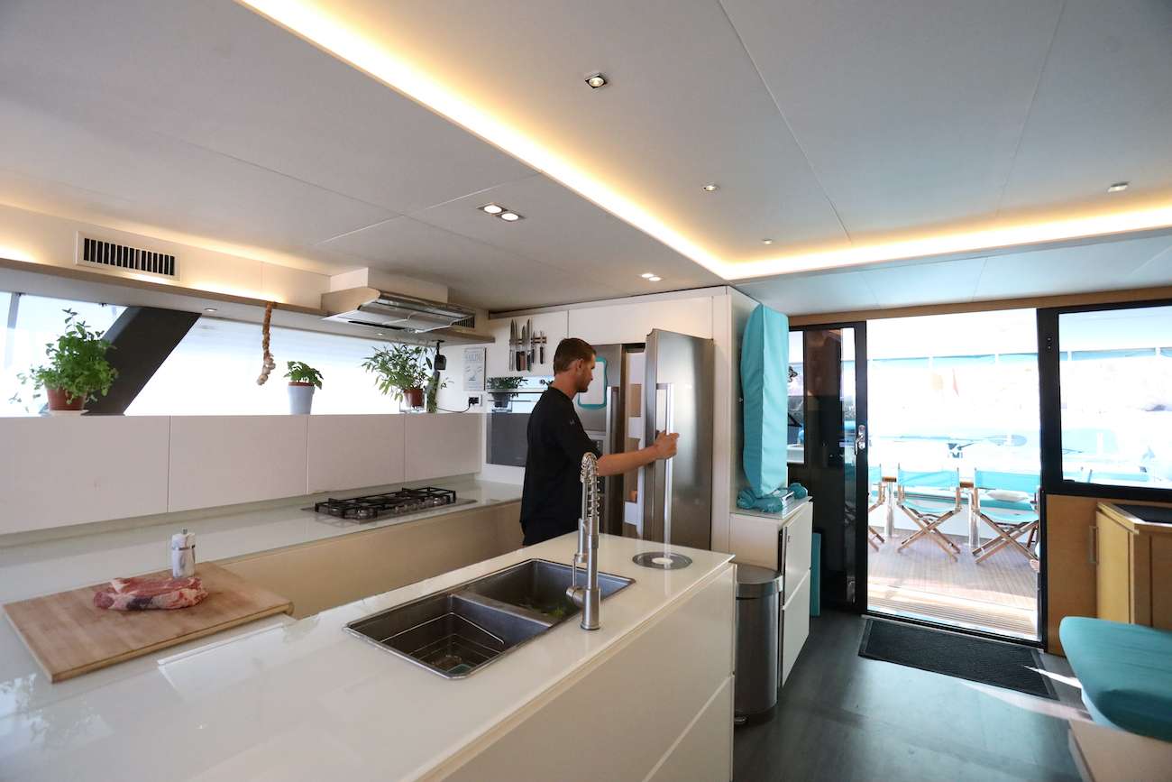 Luxury Crewed Catamaran LIR photo 8
