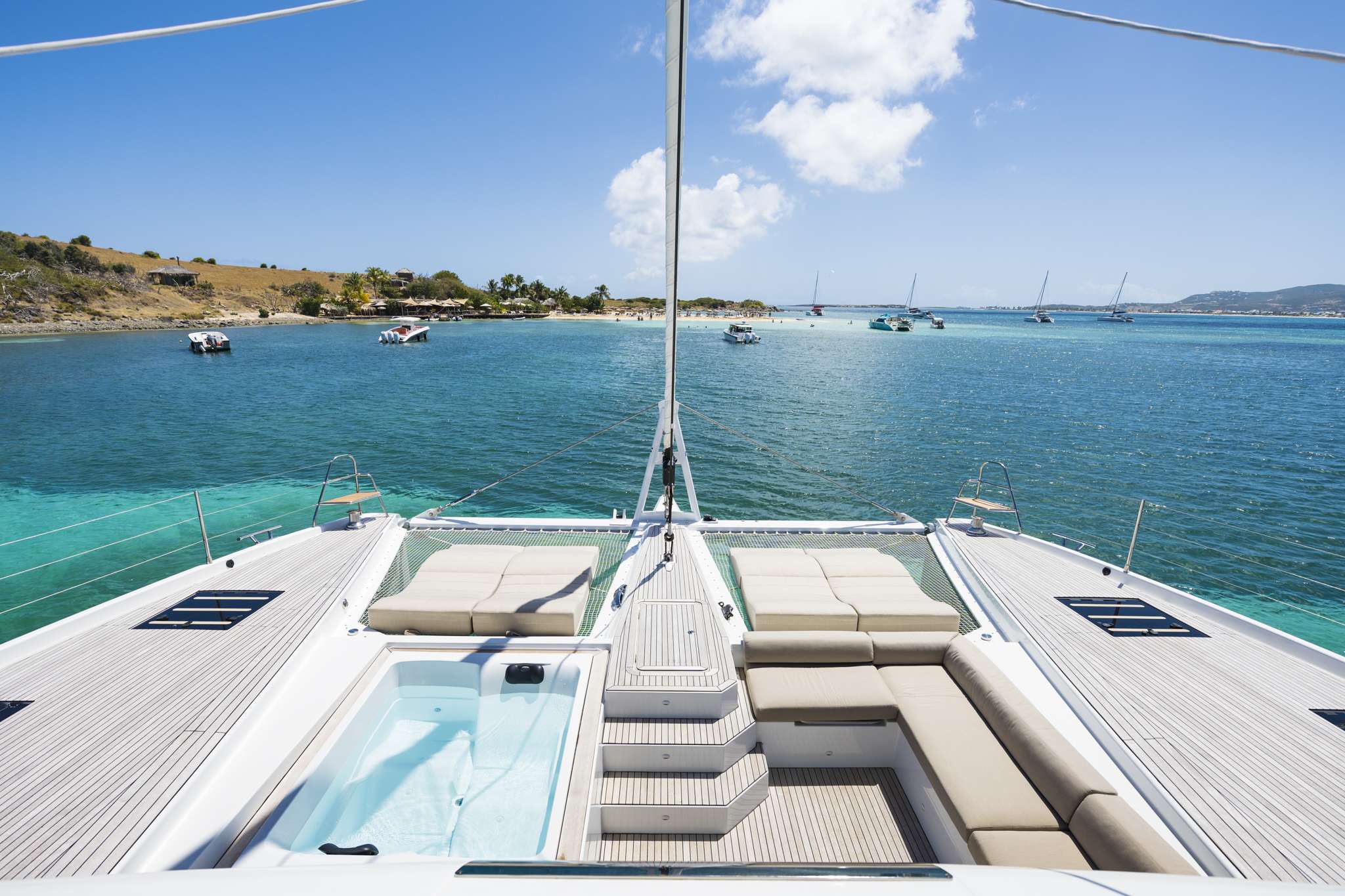 Luxury Crewed Catamaran LISA OF THE SEAS photo 6