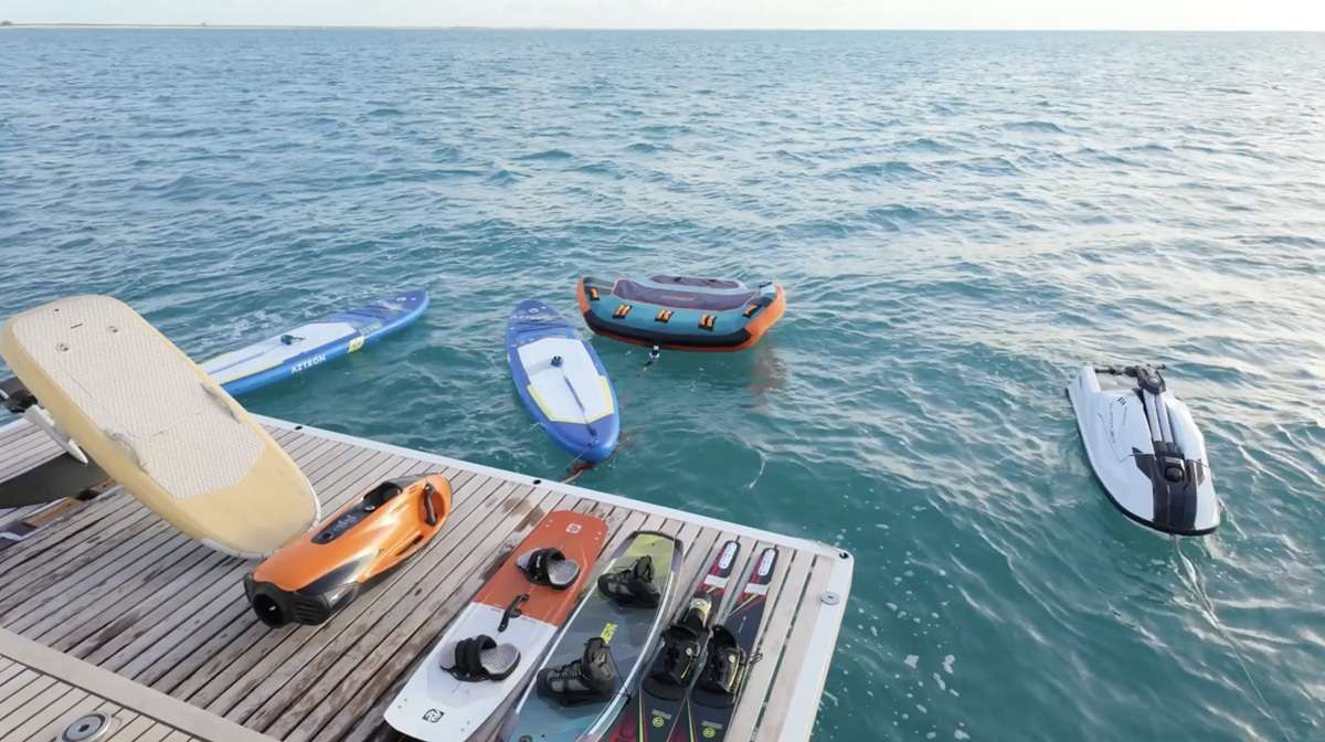 Luxury Crewed Catamaran LITTLE GIANT photo 8