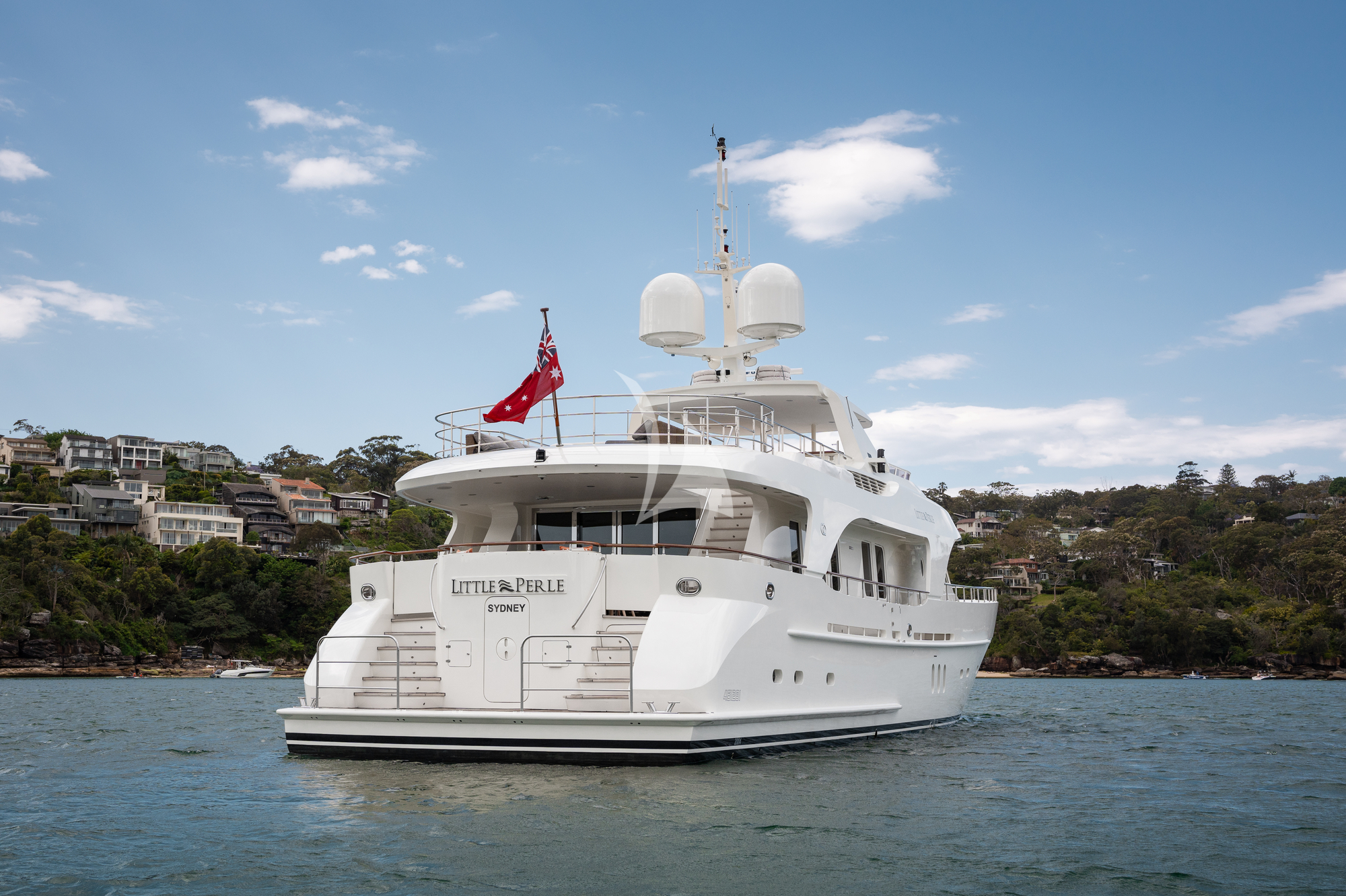 Luxury Crewed Motor Yacht LITTLE PERLE photo 3