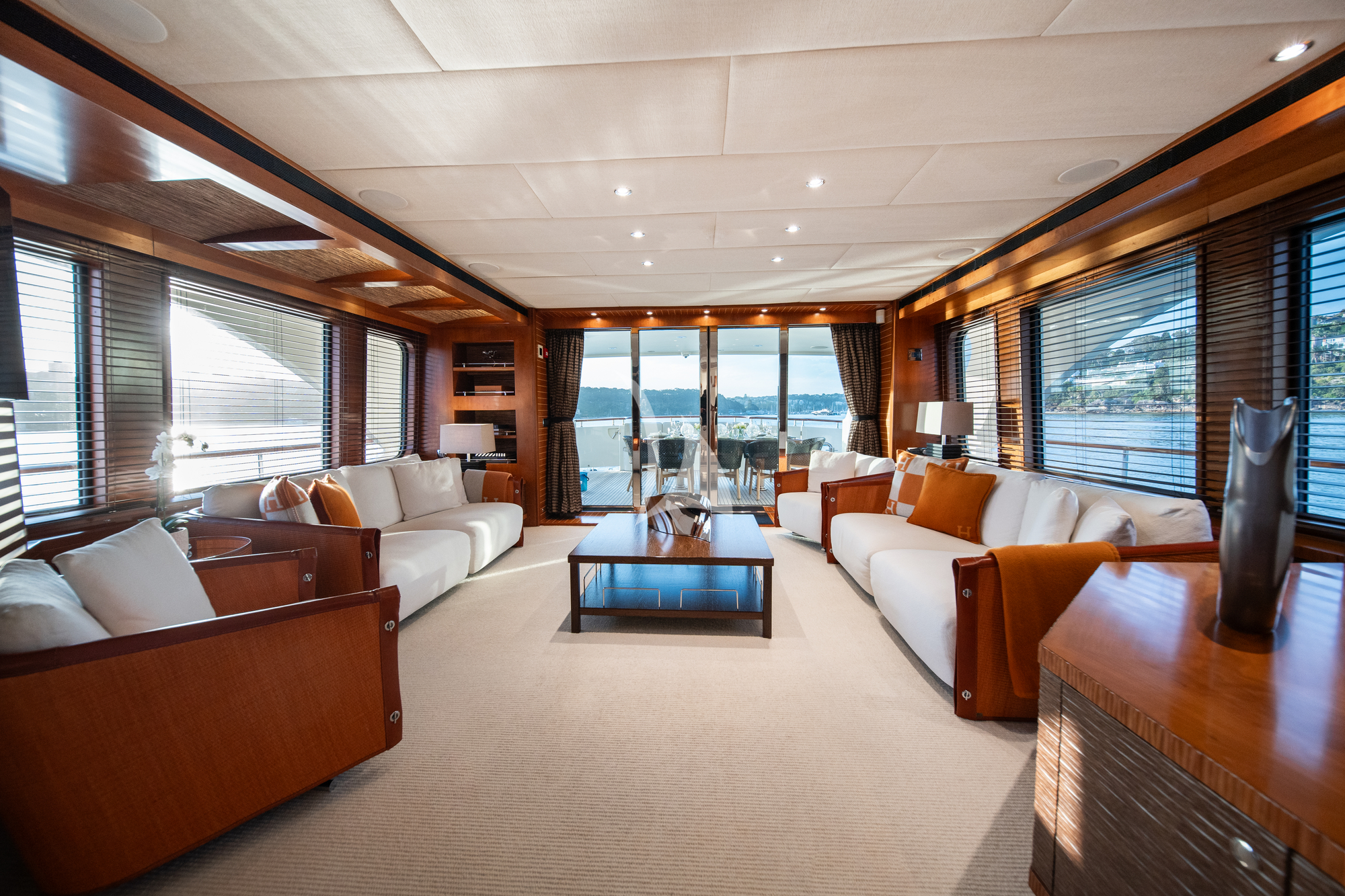 Luxury Crewed Motor Yacht LITTLE PERLE photo 7