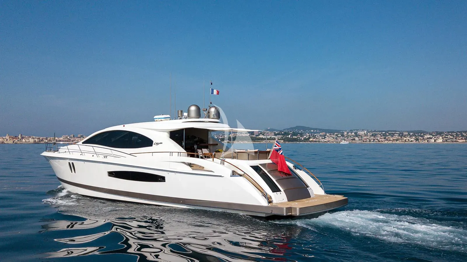 Luxury Crewed Motor Yacht LIZZI photo 6