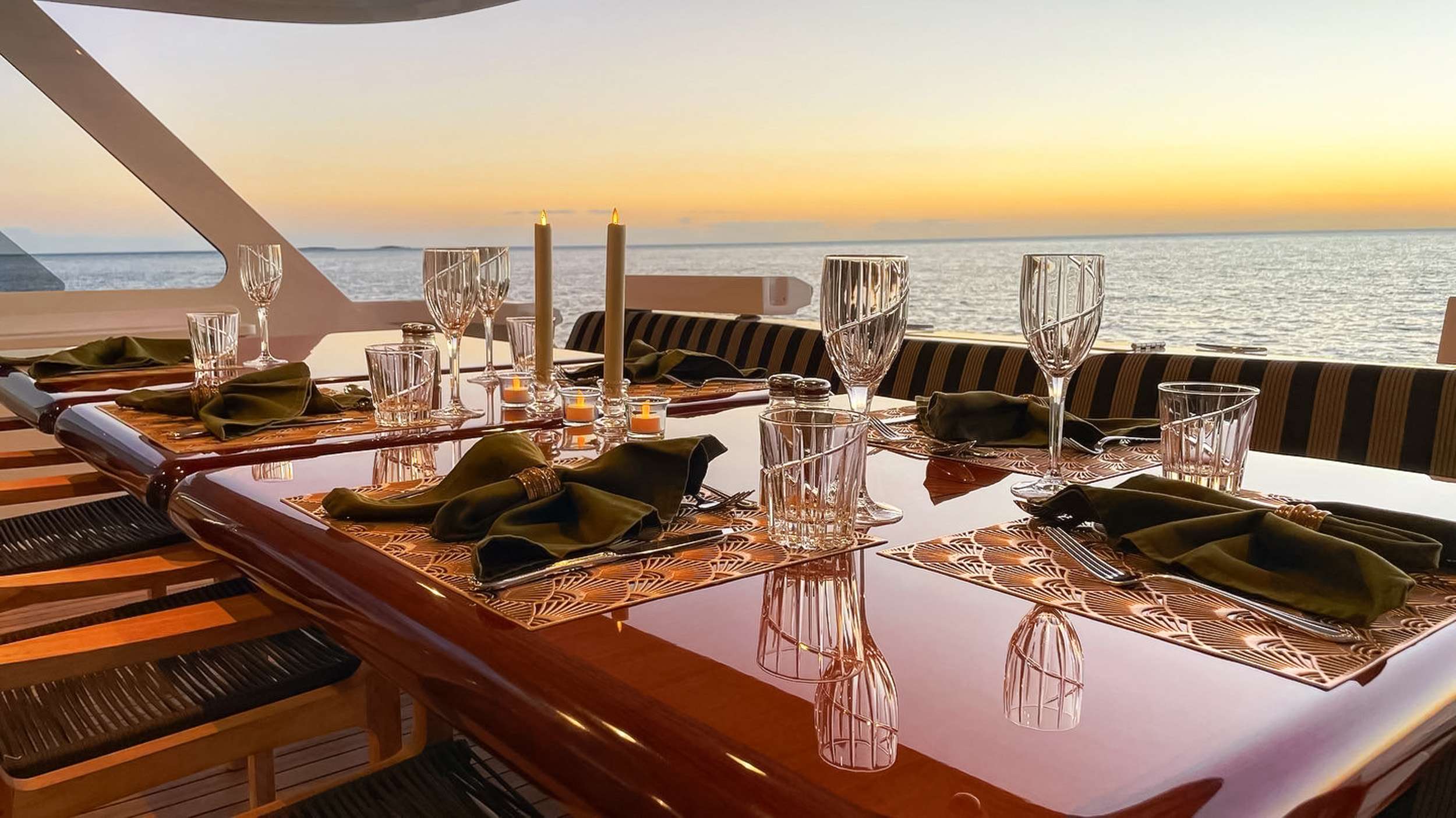 Crewed Motor Yacht LONE STAR photo 6