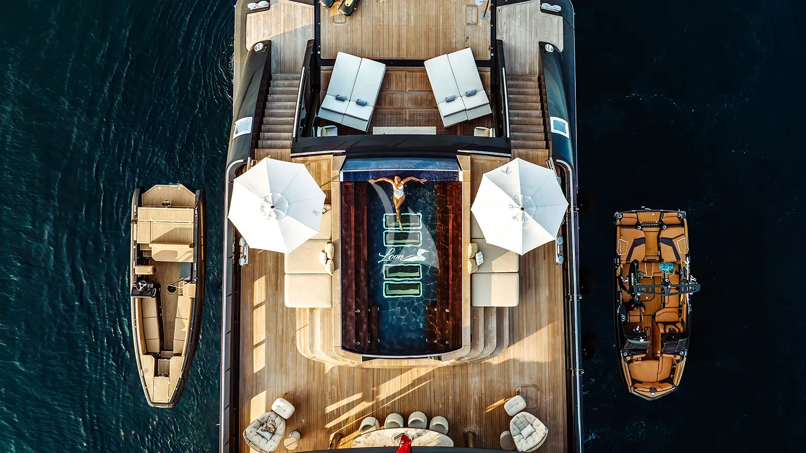 Luxury Crewed Motor Yacht LOON photo 5