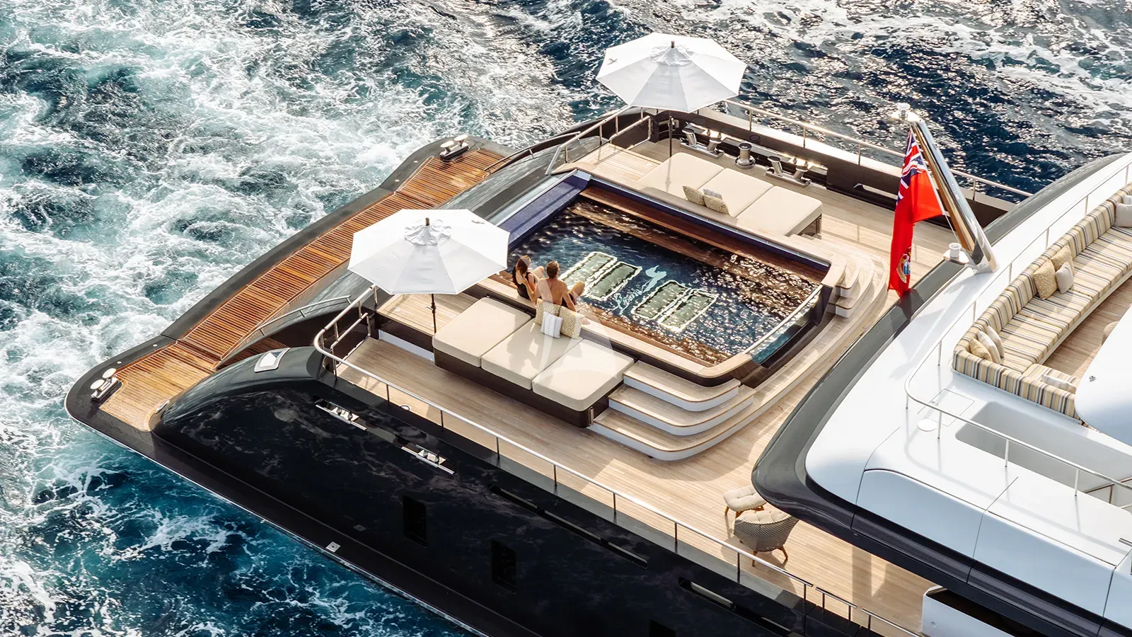 Luxury Crewed Motor Yacht LOON photo 6