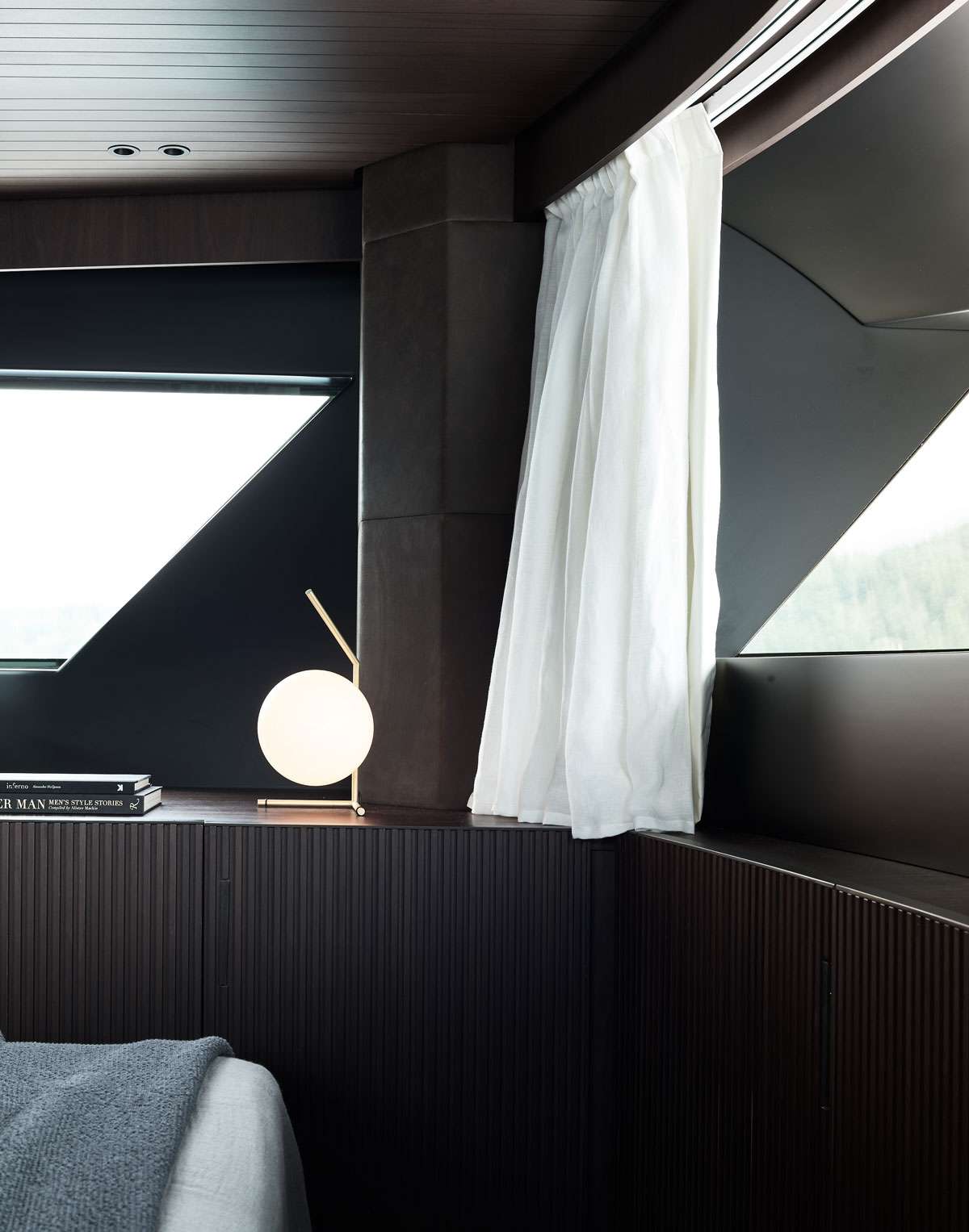 Luxury Crewed Motor Yacht LUAR photo 8