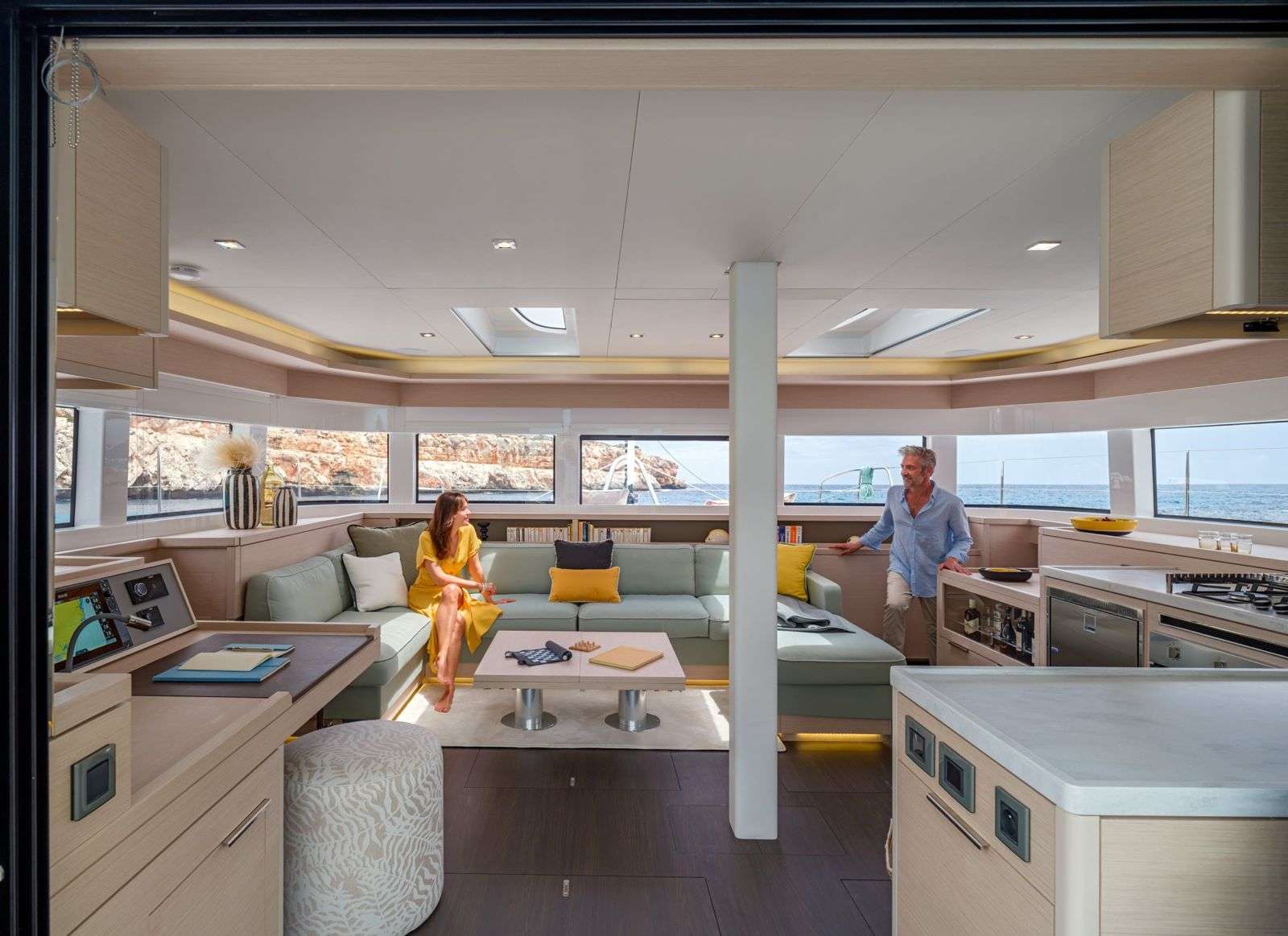 Crewed Catamaran LULU photo 6