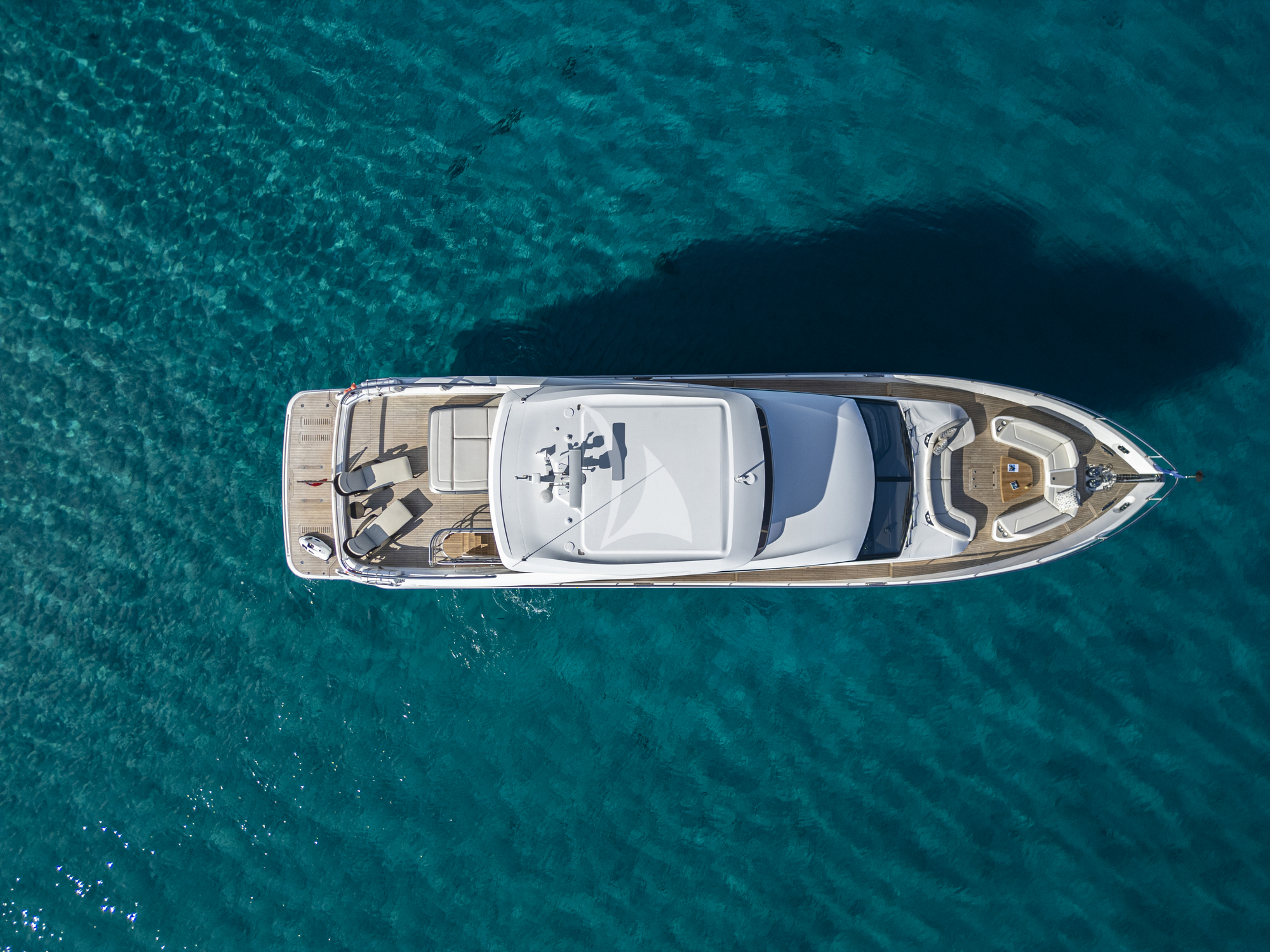 Crewed Motor Yacht LUMI photo 3