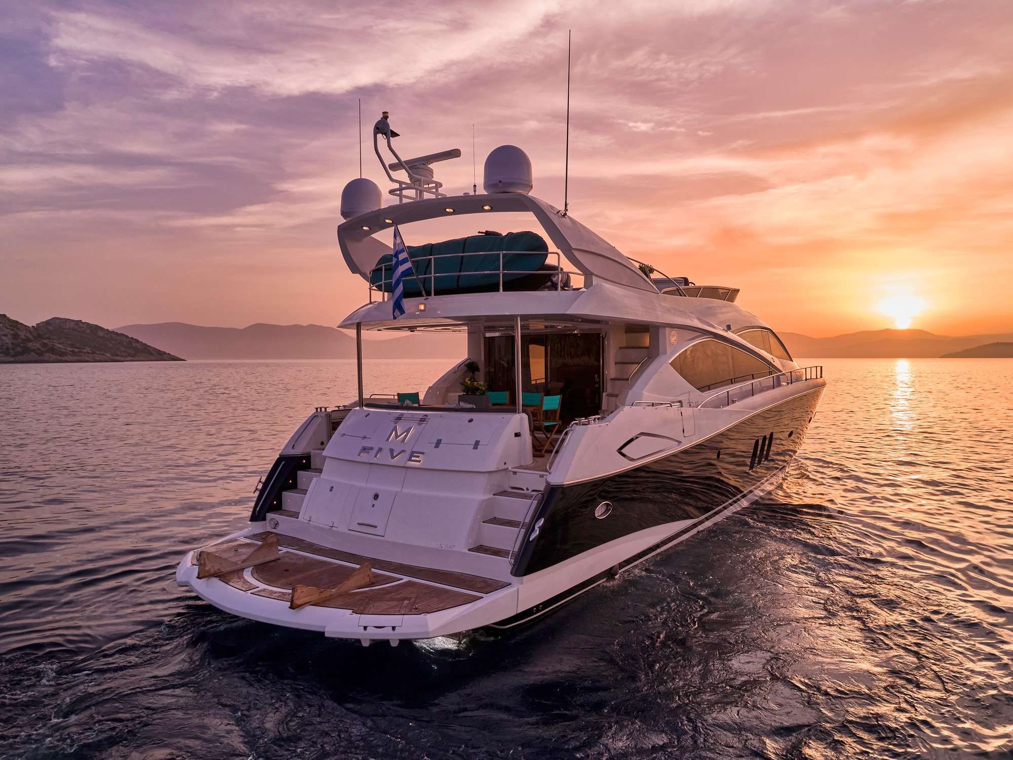 Luxury Crewed Motor Yacht M FIVE photo 4