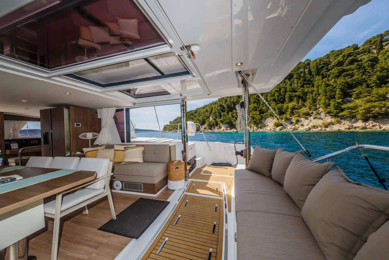 Luxury Crewed Catamaran M LEGACY photo 6