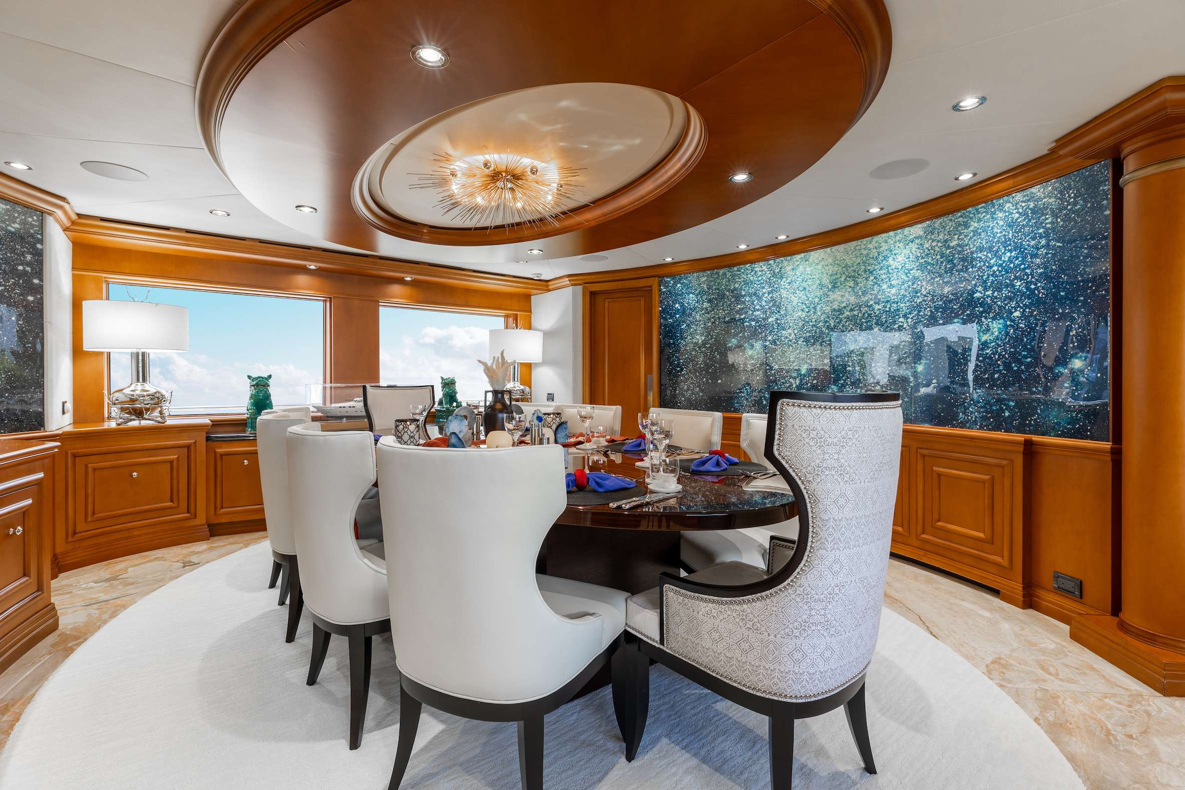 Luxury Crewed Motor Yacht M3 photo 8