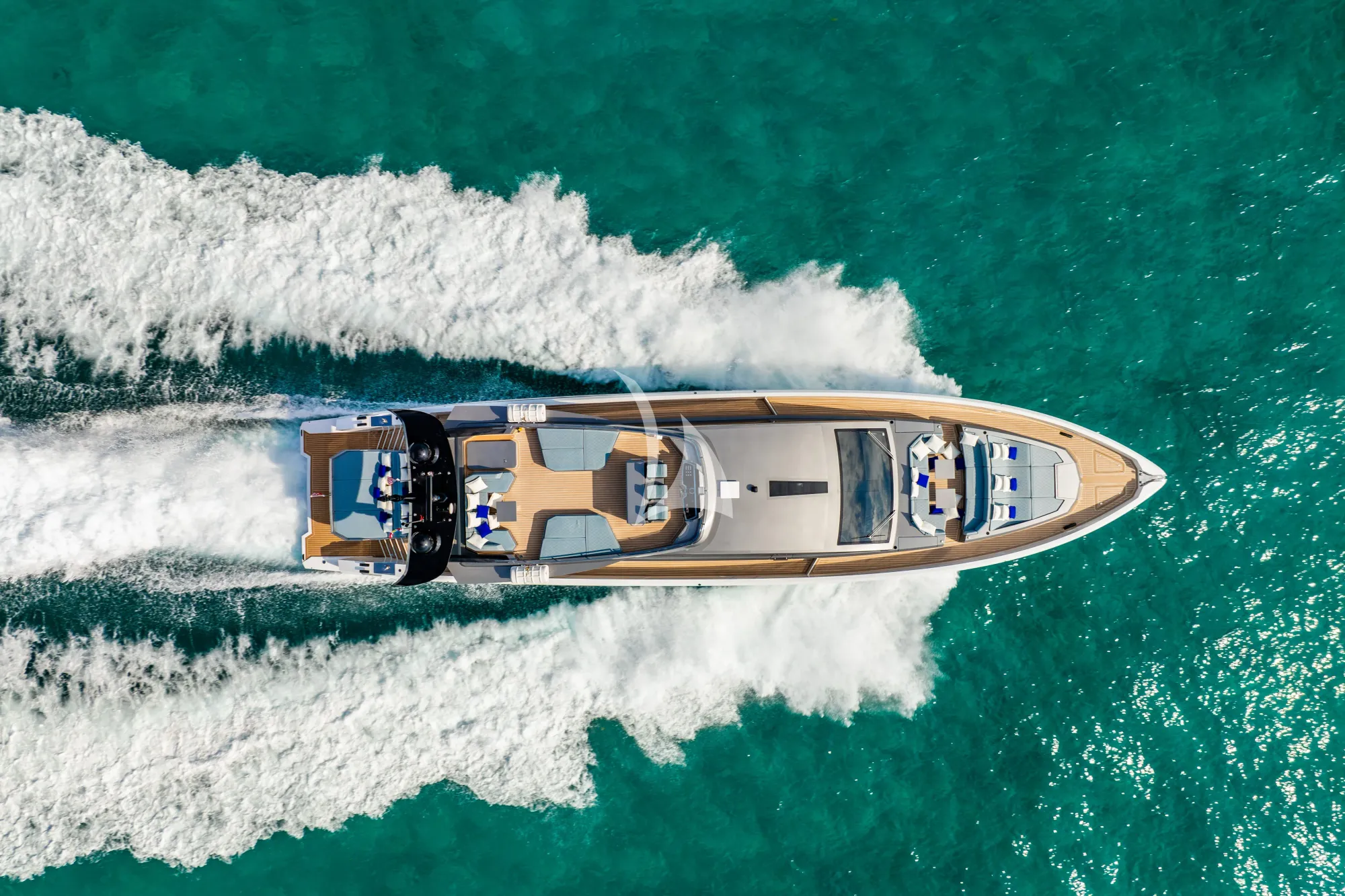 Luxury Crewed Motor Yacht M7 photo 7