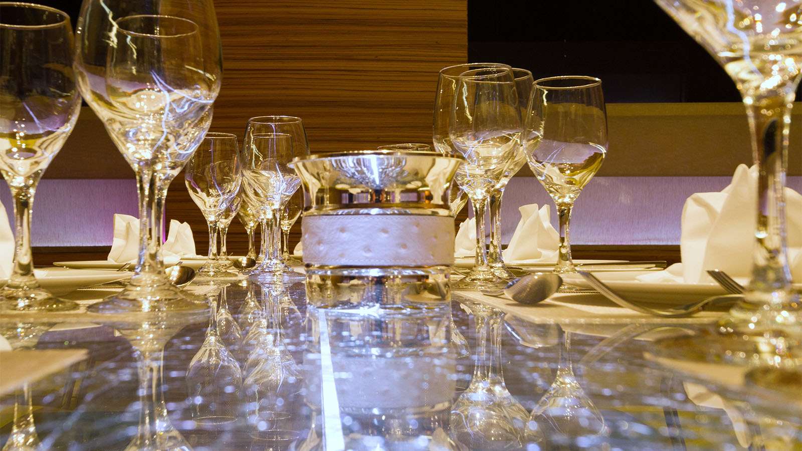 Luxury Crewed Motor Yacht MABROUK photo 7